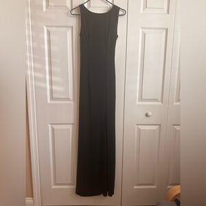 Elegant open-back Black Sleeveless Dress